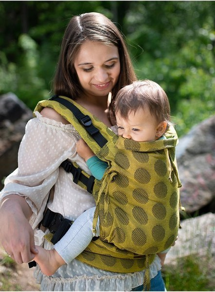Kinder Hop Multi Soft Carrier: Dots Yellow