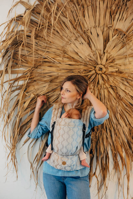 LennyLamb baby carrier LennyLight - Petals - Restful