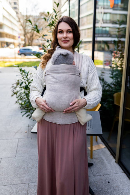 Qusy carrier / Linen Marshmallow - adjustable ergonomic carrier 