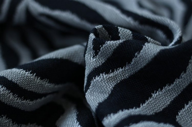 Woven Wrap Yaro Tiger Ultra Navy Grey Alpaca