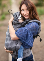 Kinder Hop Multi Grow Carrier: Dots Light Grey