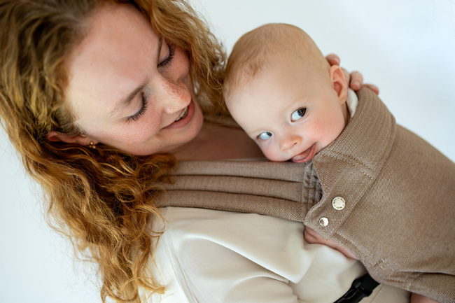 Qusy adjustable ergonomic carrier  2.0 - Walnut Twill Bamboo
