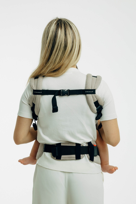 LennyLamb Baby carrier: LennyUpGrade: Peanut Butter