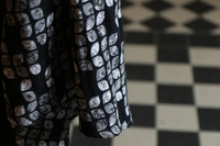 Chusta tkana Yaro Slings -  Petals Ultra Black White Grey Tencel 