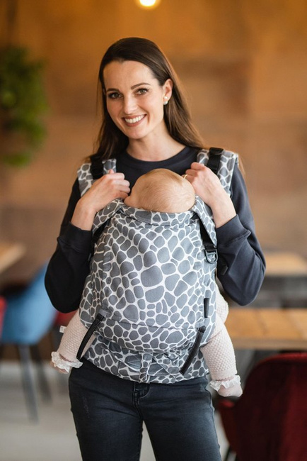 Be Lenka Baby carrier: 4Ever Giraffe Grey