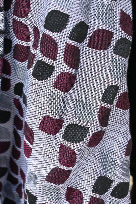 Chusta tkana Yaro Slings - Petals Duo Black Purple Hemp