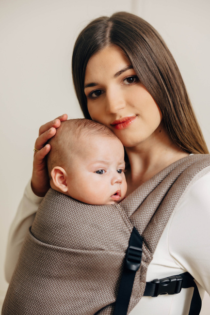 LennyLamb baby carrier - LennyLight - Little Herringbone Caffe Latte