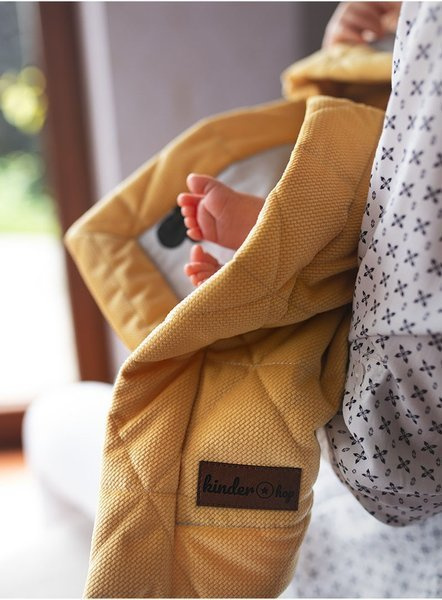 Kinder Hop baby blanket - Triangles Mustard