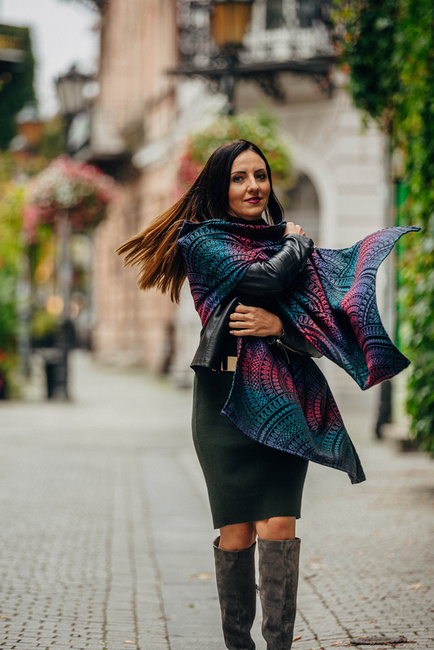 Shawl made of wrap fabric LennyLamb - Peacok's Tail Black Opal